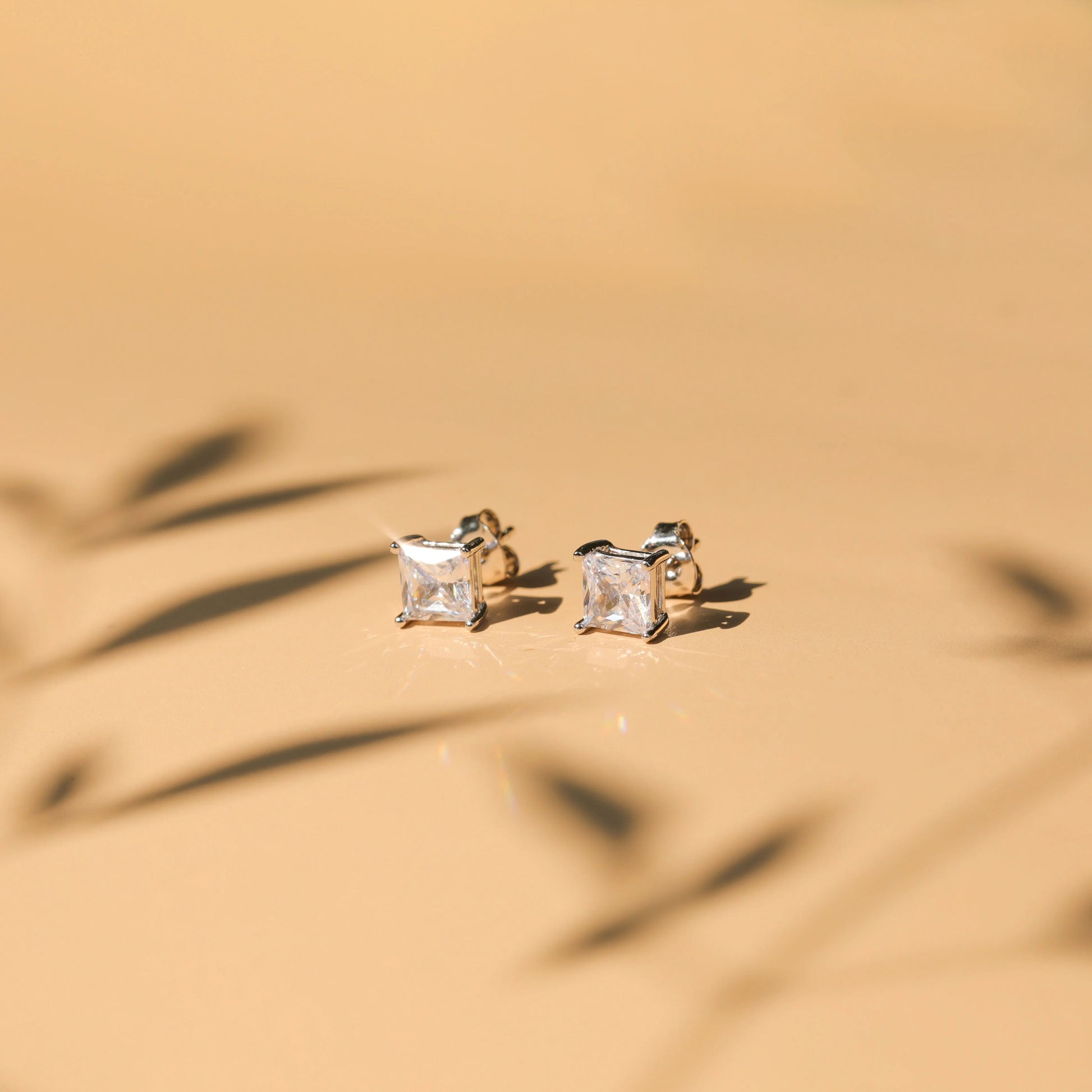 1CT Princess Cut CZ Stud Earrings for Women – 925 Sterling Silver, Perfect for Anniversary or Gifting